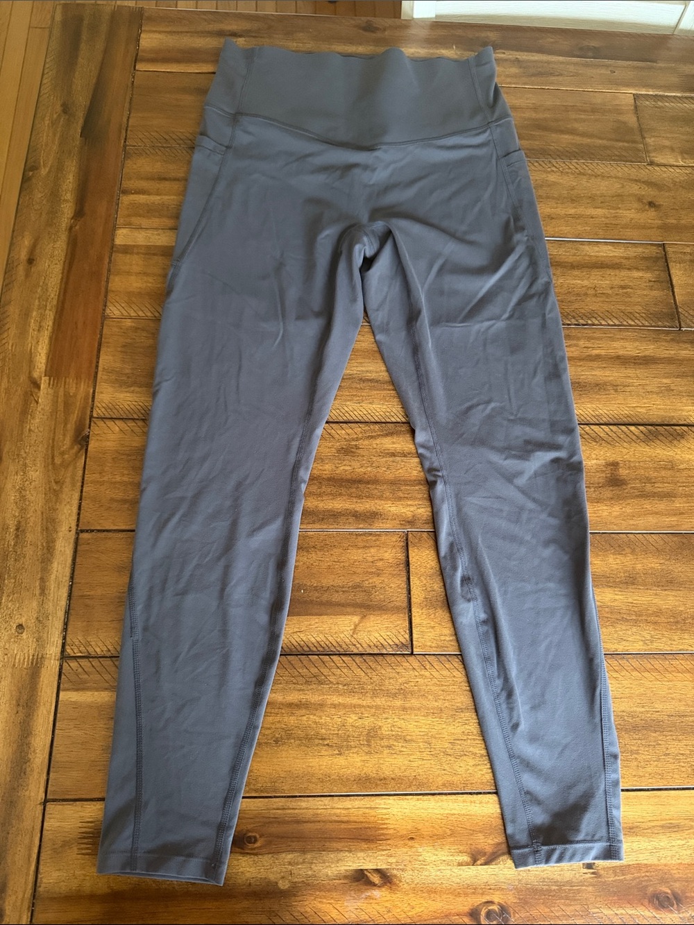 HALARA women’s Gray High-Rise Performance Leggings size L